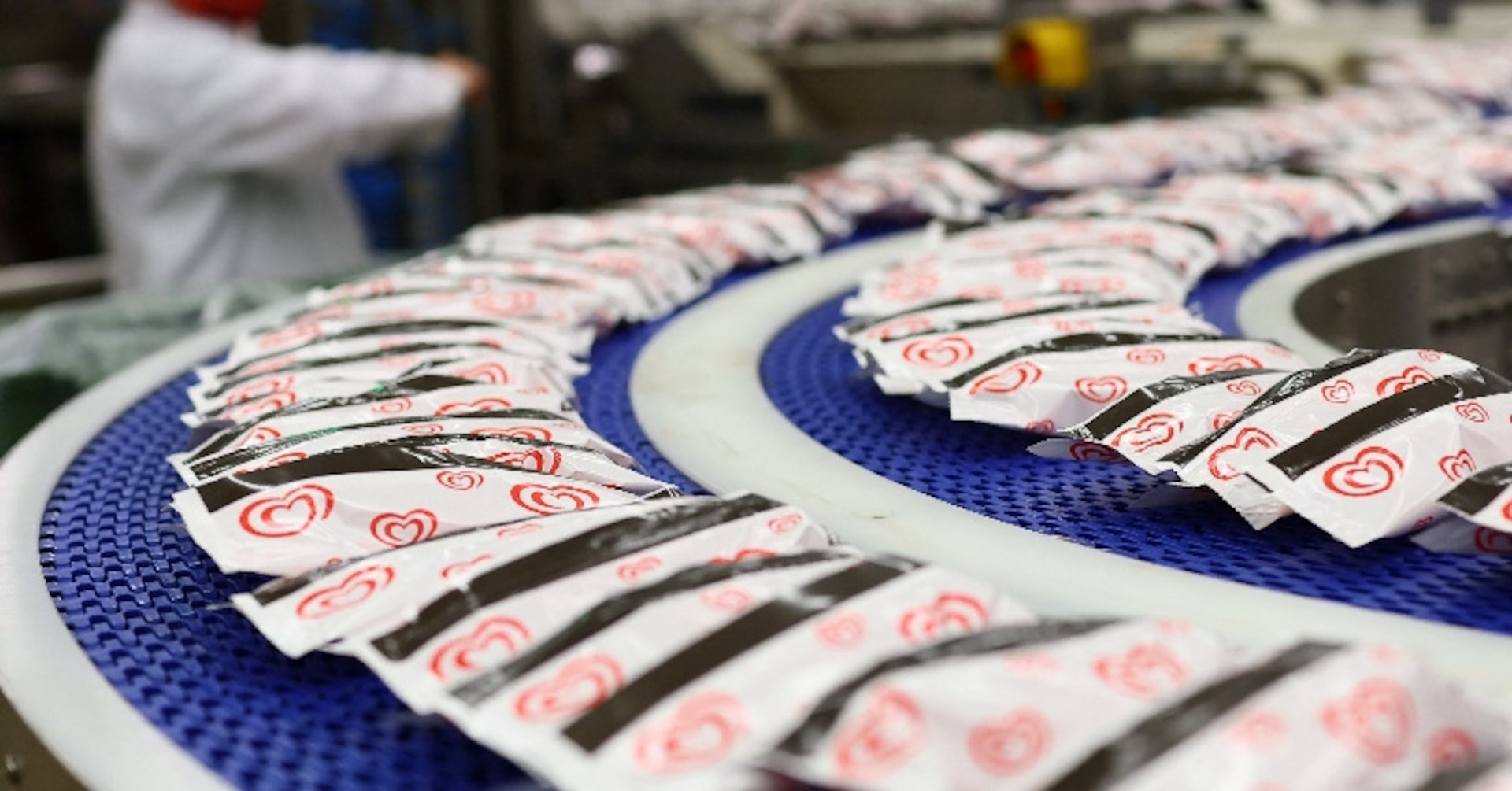 Ice creams on the production line at the ice cream factory in Gloucester, Britain, November 21, 2025. REUTERS/Isabel Infantes/File Photo