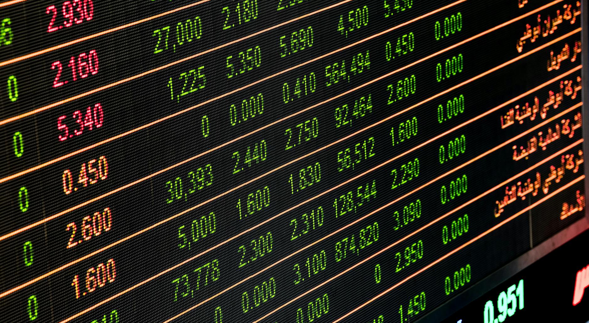 China’s national team cuts ETF stakes and tests the bid