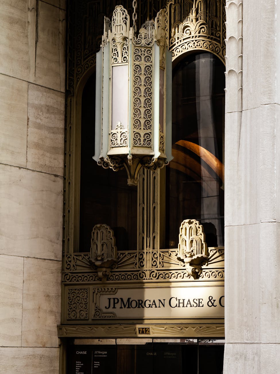 Illustration for JPMorgan's startup banking strategy and tech investment banking pipeline