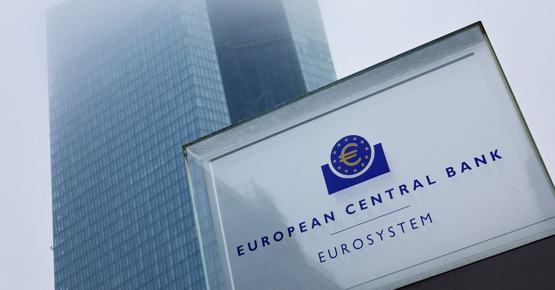 The building of the European Central Bank (ECB) is seen amid a fog before the monthly news conference following the ECB's monetary policy meeting in Frankfurt, Germany December 15, 2022.