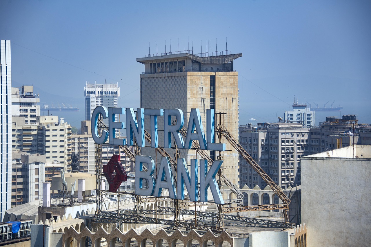 Reserve Bank building in Mumbai as India weighs reserve liquidity under currency pressure