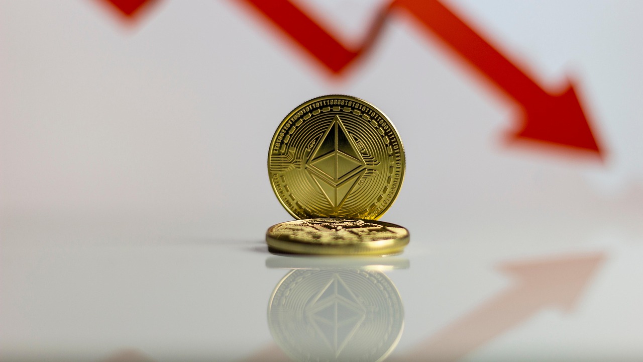 Ethereum staking concept with ETHB ETF cash distribution