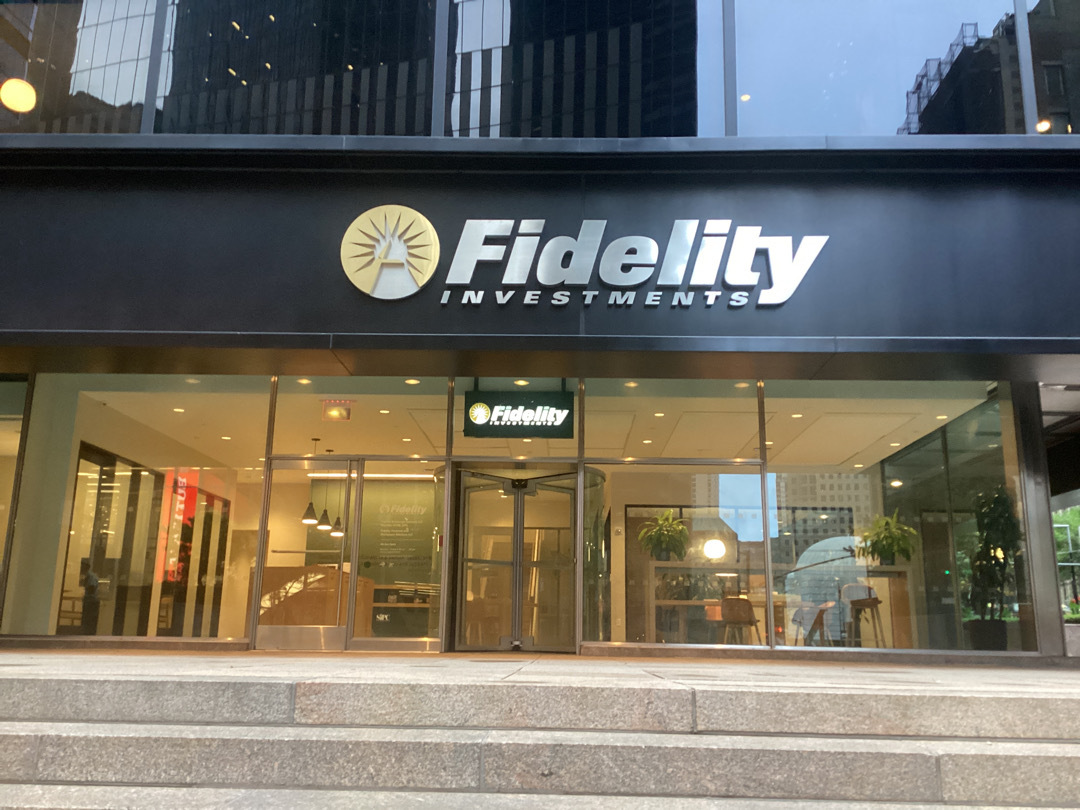 Fidelity Wall Street branch exterior