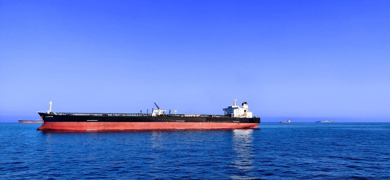 Oil tanker at sea illustrating Gulf crude shipping costs
